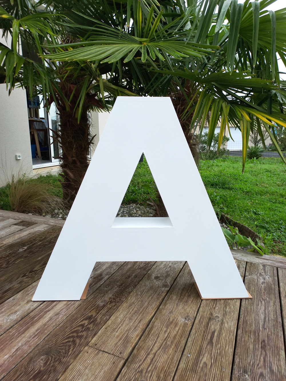 Lettres géantes en carton personnalisables réalisées sur mesure
