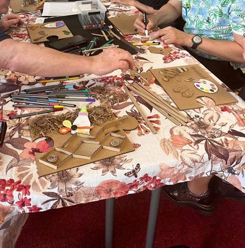 Atelier Carton & Cohésion : fresque collaborative